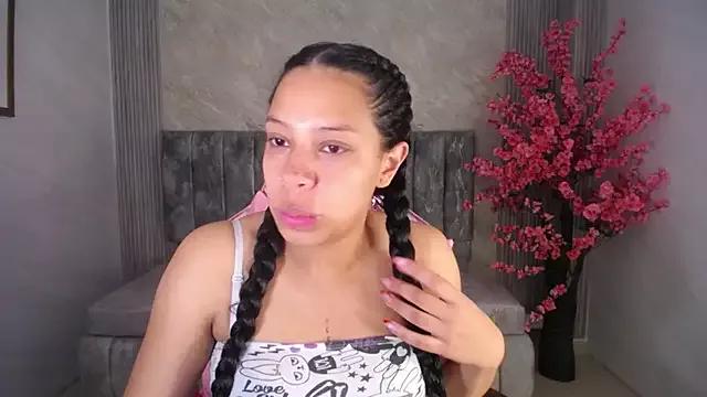 zhara_rose_s on StripChat 