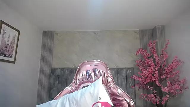 zhara_rose_s on StripChat 