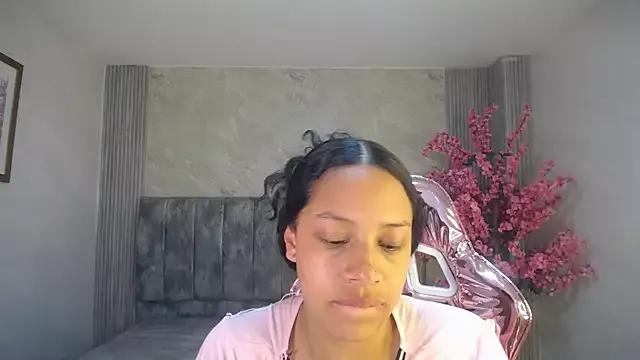 zhara_rose_s on StripChat 